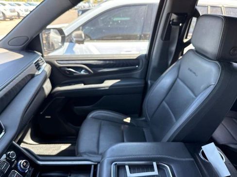 Used 2022 GMC Yukon Denali AWD/4WD image 13