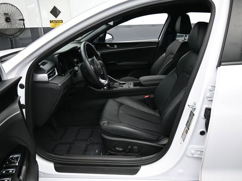 Used 2024 Kia K5 GT-Line w/ GT-Line Premium Package image 11