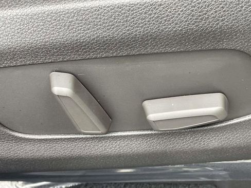 New 2026 Kia Carnival EX image 15