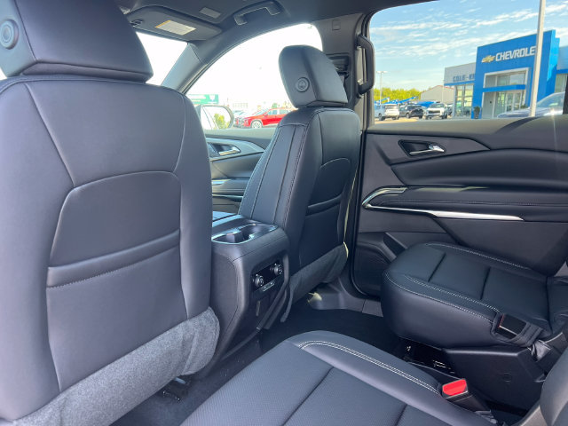 New 2027 Chevrolet Traverse LT w/ Midnight/Sport Edition AWD/4WD image 32