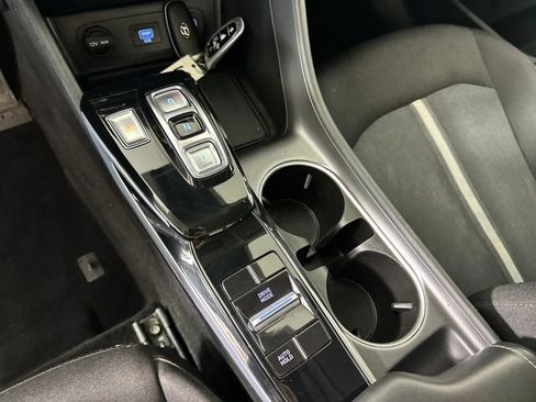 Used 2021 Hyundai Sonata SEL w/ Winter Weather Package image 19