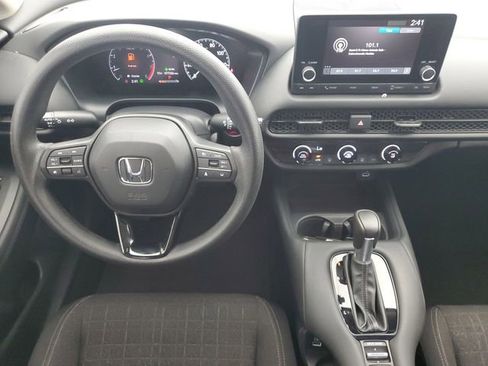 Used 2023 Honda HR-V LX image 15