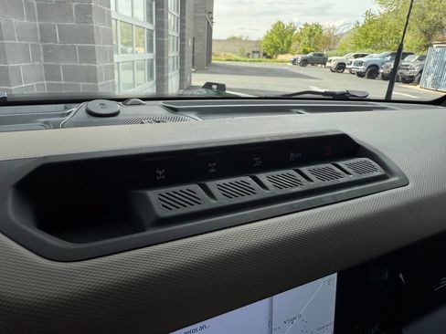 Used 2023 Ford Bronco Wildtrak AWD/4WD image 28