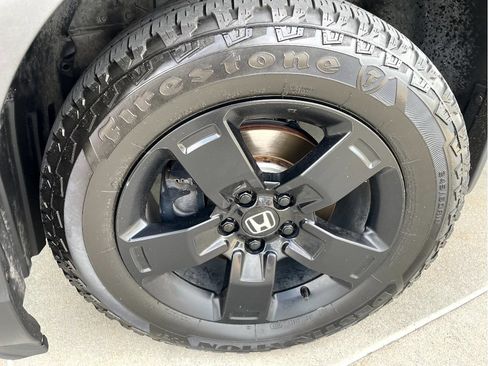 Used 2024 Honda Ridgeline Black Edition image 8