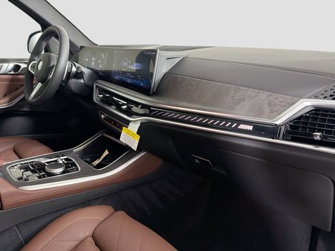 New 2026 BMW X5 M60i w/ Climate Comfort Package image 30