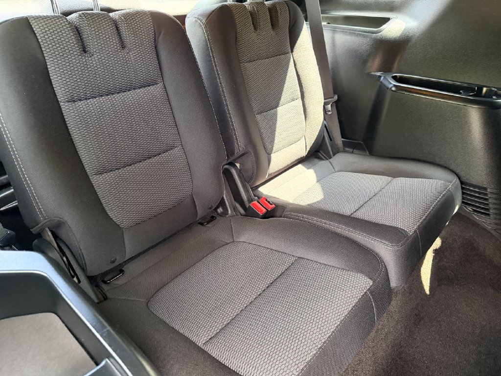 Used 2018 Ford Explorer XLT AWD/4WD image 19