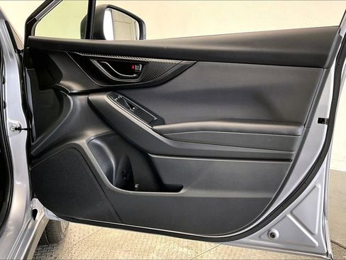 Used 2023 Subaru Crosstrek 2.0i Premium image 18