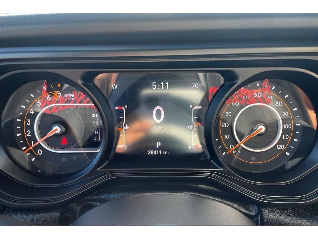 Used 2024 Jeep Gladiator Rubicon AWD/4WD image 22