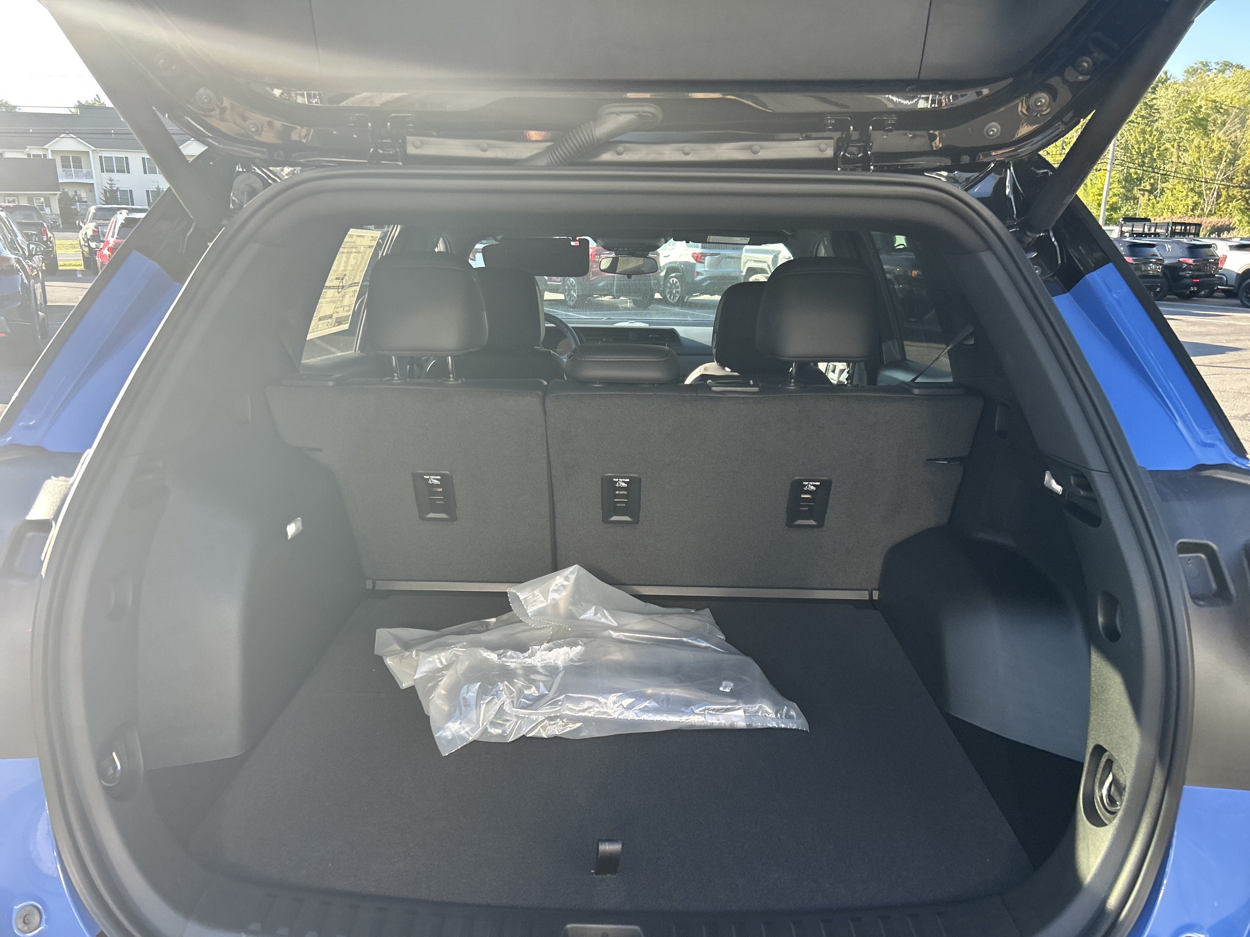 New 2027 GMC Terrain AT4 w/ Convenience Package III AWD/4WD image 13
