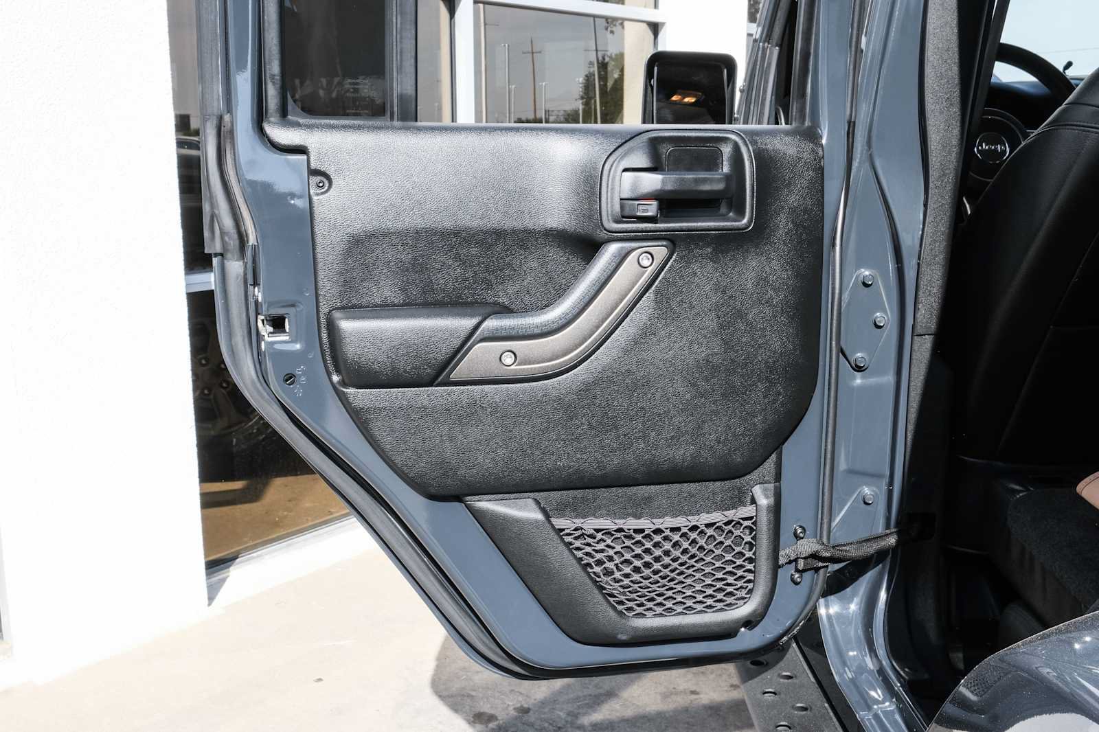 Used 2018 Jeep Wrangler Unlimited Sport AWD/4WD image 28