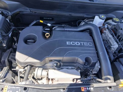 Used 2021 Chevrolet Equinox LT image 24