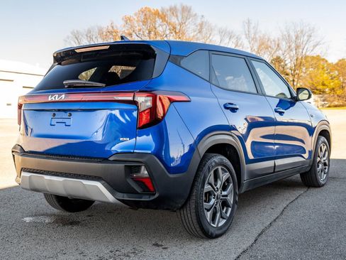 Used 2024 Kia Seltos LX image 4