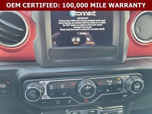 Certified 2020 Jeep Wrangler Unlimited Rubicon w/ Cold Weather Group AWD/4WD image 34