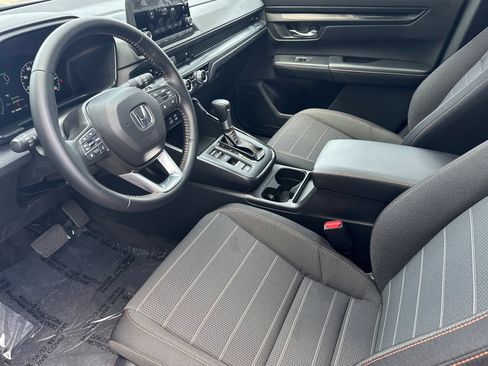 Used 2025 Honda CR-V Sport image 4