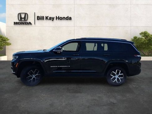 Used 2023 Jeep Grand Cherokee L Limited w/ Luxury Tech Group II AWD/4WD image 7