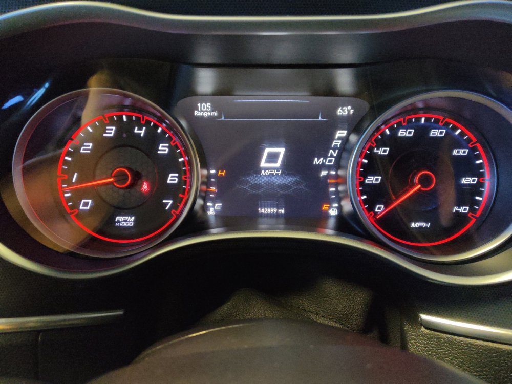 Used 2016 Dodge Charger SXT RWD image 23