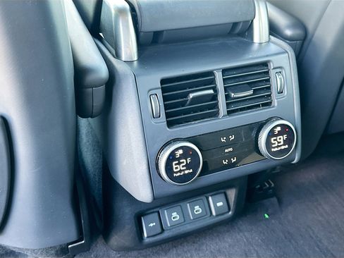 Used 2021 Land Rover Discovery HSE R-Dynamic image 25