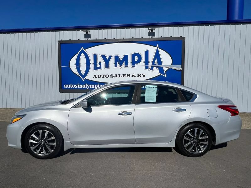 Used 2017 Nissan Altima 2.5 SV FWD image 16