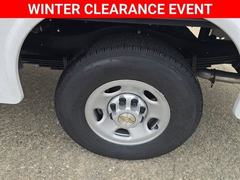 New 2025 Chevrolet Express 3500 Work Van w/ Power Convenience Package image 20