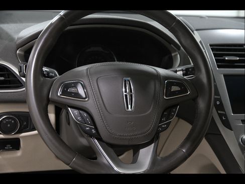 Used 2019 Lincoln MKZ Reserve image 8
