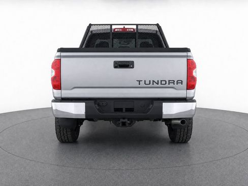 Used 2016 Toyota Tundra SR5 AWD/4WD image 8