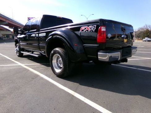 Used 2016 Ford F350 King Ranch w/ King Ranch w/Chrome Package image 8