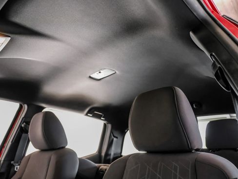 Used 2016 Toyota Tacoma TRD Sport w/ Towing Package image 31