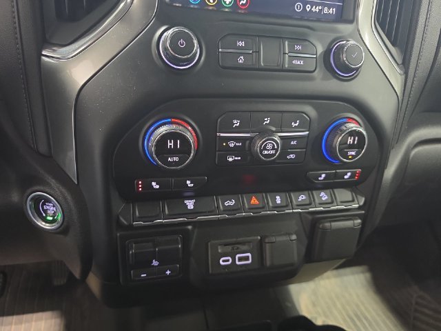 Used 2020 Chevrolet Silverado 3500 LT w/ Convenience Package AWD/4WD image 9