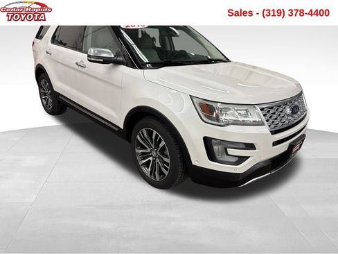 Used 2016 Ford Explorer Platinum image 8