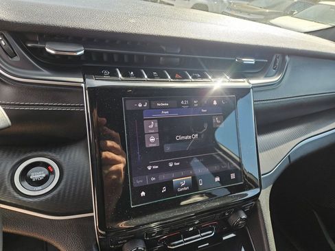 Used 2024 Jeep Grand Cherokee L Laredo image 21