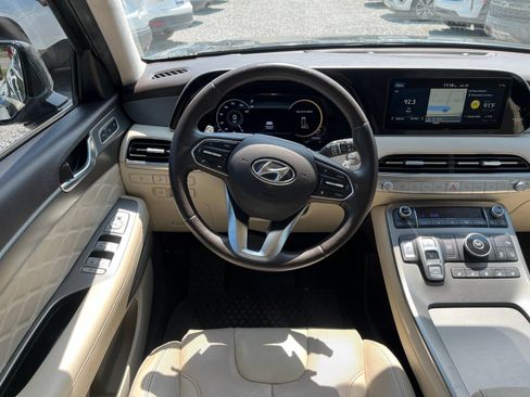 Used 2020 Hyundai Palisade Limited FWD image 11