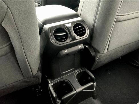 Used 2024 Jeep Wrangler Unlimited Sport AWD/4WD image 12