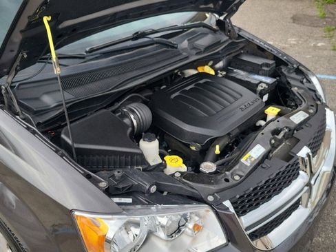Used 2019 Dodge Grand Caravan SE FWD image 35