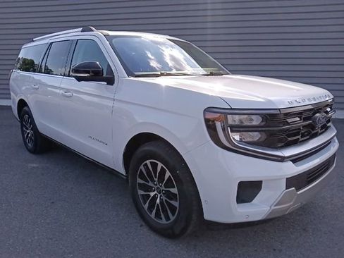 Used 2025 Ford Expedition Max Platinum AWD/4WD image 1