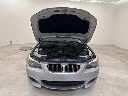 Used 2006 BMW M5 image 17