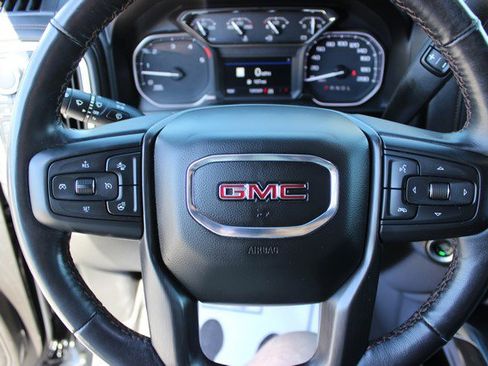 Used 2022 GMC Sierra 2500 AT4 w/ AT4 Preferred Package image 12