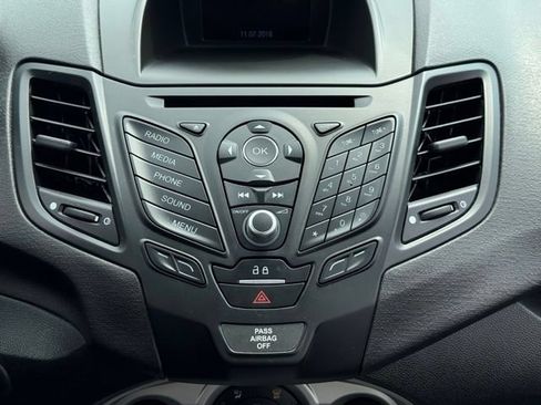 Used 2018 Ford Fiesta SE w/ Cold Weather Package FWD image 12