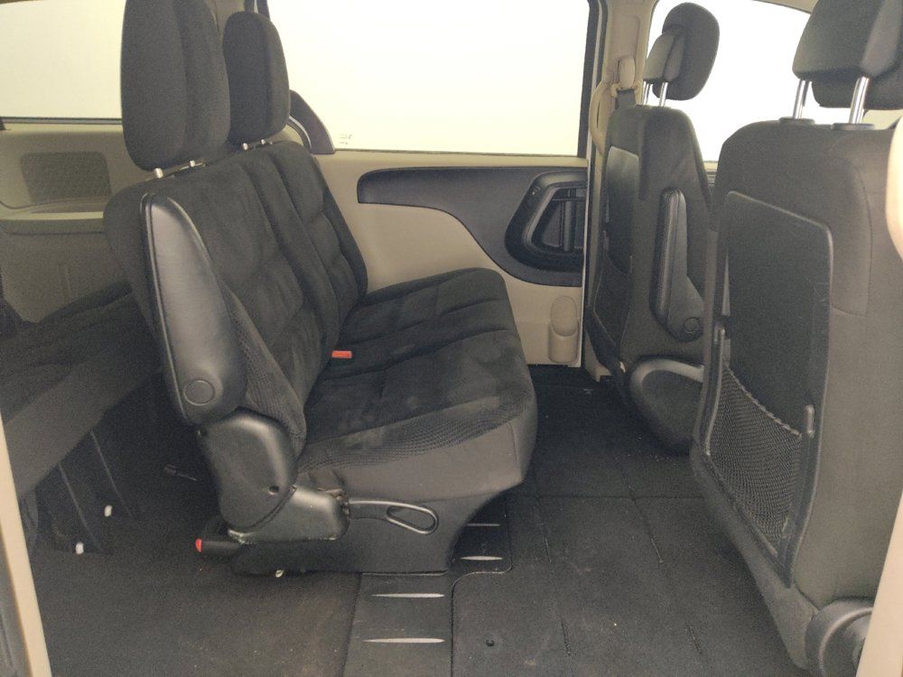 Used 2019 Dodge Grand Caravan SE w/ UConnect Hands-Free Group FWD image 19