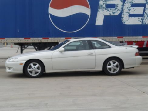 Used 2000 Lexus SC 300 Coupe image 3