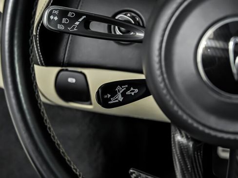 Used 2017 McLaren 570S RWD image 26