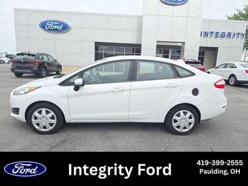 Used 2015 Ford Fiesta S FWD image 1