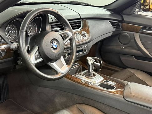 Used 2012 BMW Z4 sDrive28i image 13