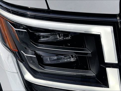 Used 2022 Nissan Titan PRO-4X w/ Off Road Protection Package image 28