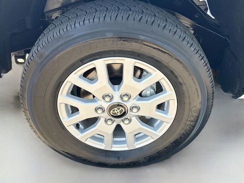 Used 2024 Toyota Tacoma SR5 RWD image 27