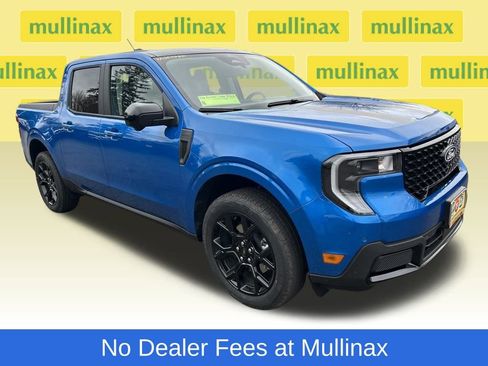 New 2026 Ford Maverick Lariat w/ Black Appearance Package image 1