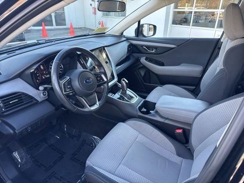 Used 2022 Subaru Outback Premium AWD/4WD image 9