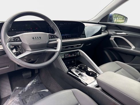 Certified 2025 Audi Q5 Premium w/ Convenience Package AWD/4WD image 15