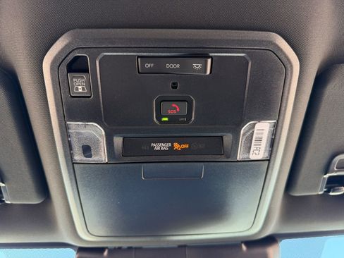 New 2025 Toyota Tacoma TRD Off-Road image 20