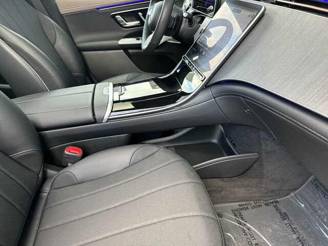 Certified 2025 Mercedes-Benz EQE 350+ 4MATIC SUV w/ AMG Line Exterior Package image 18