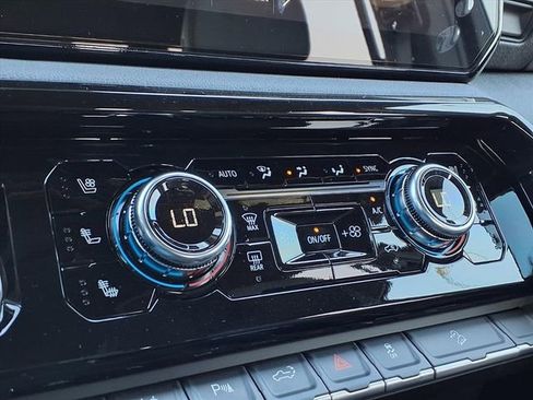 New 2026 GMC Sierra 2500 AT4 w/ Technology Package image 22